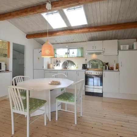Beautiful In With Kitchen Holiday home *